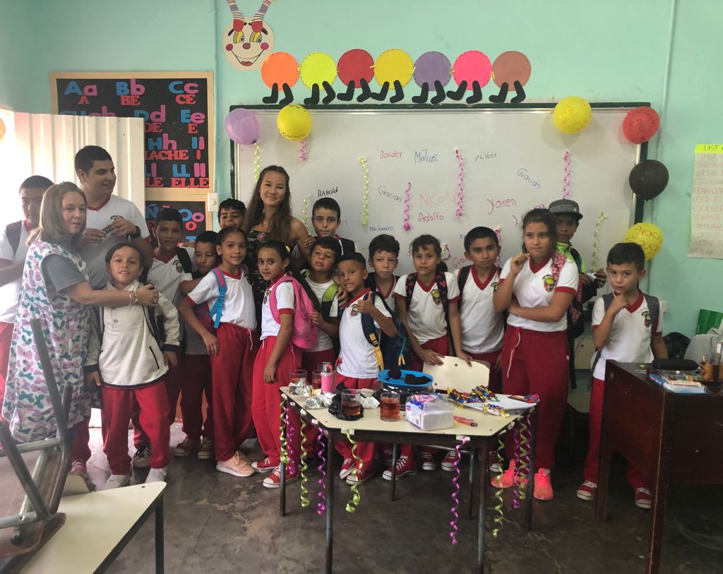 colombian school children